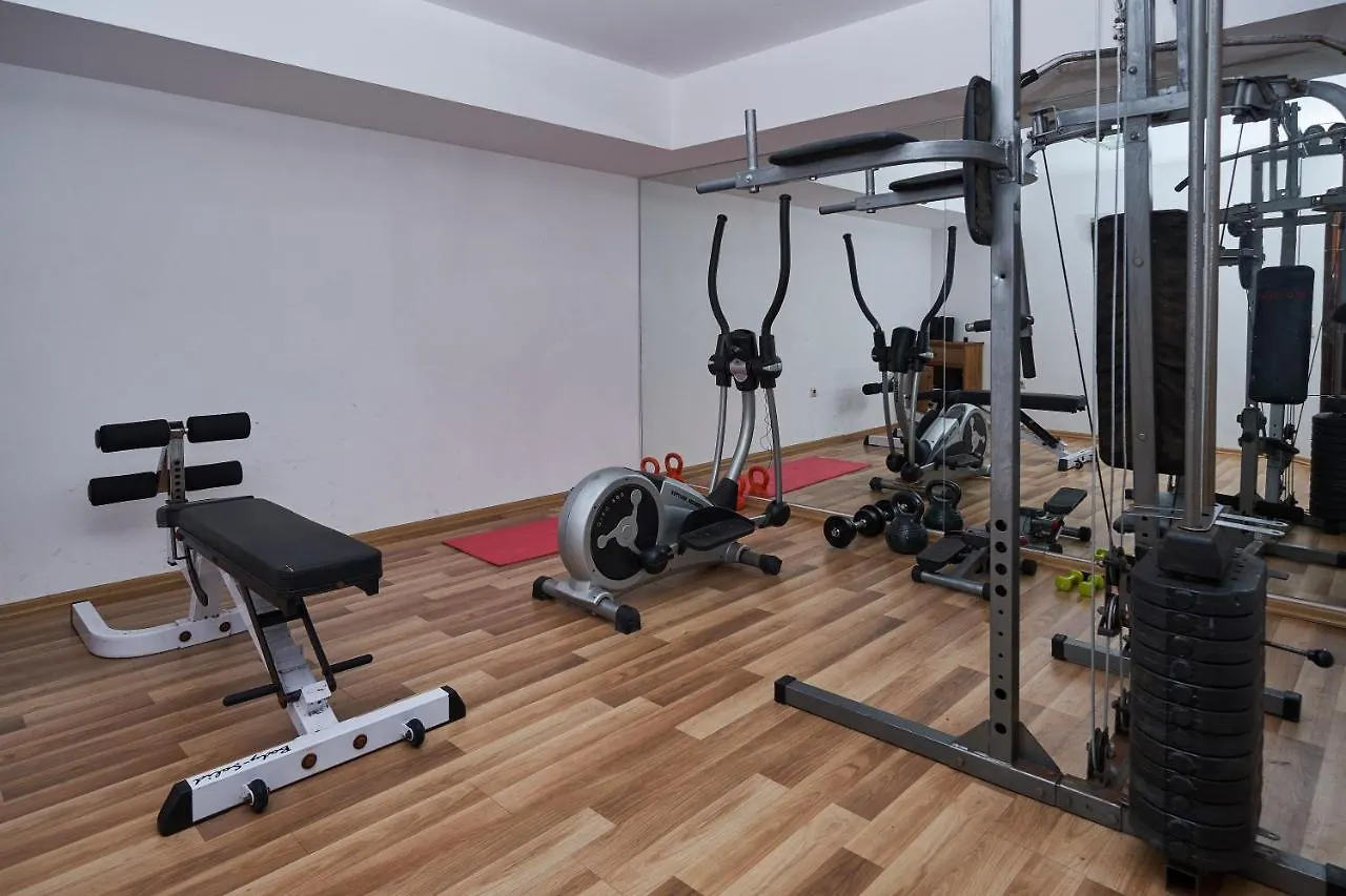 Mountain Paradise By The Walnut Trees - Free Wellness Μπάνσκο 4*,